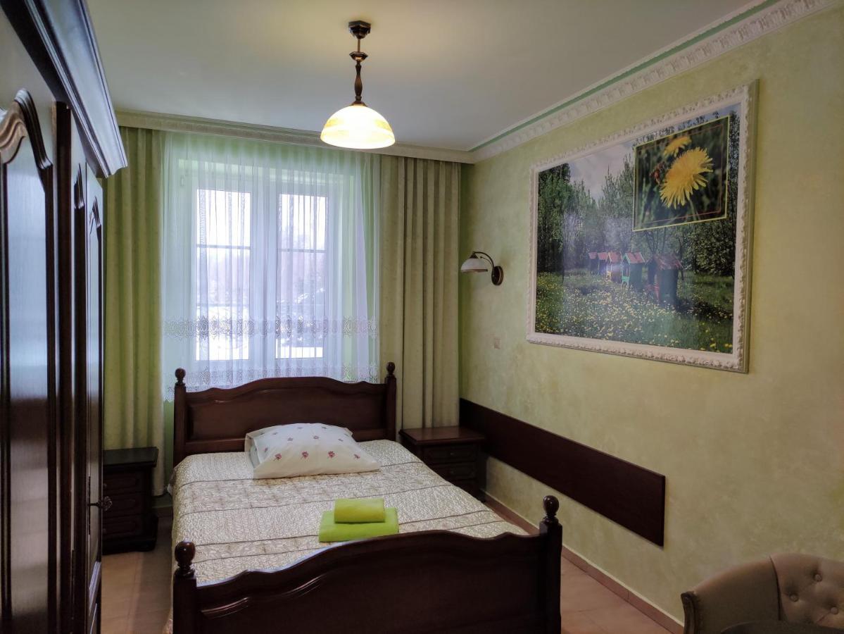 Dwor Bartnika Bed & Breakfast Narewka Dış mekan fotoğraf